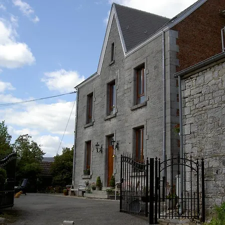 La Vieille Ecole Couette-café 3*