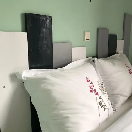 La Vieille Ecole Couette-café 3*