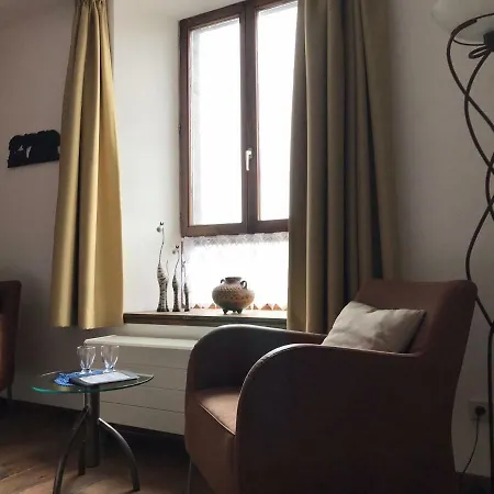 La Vieille Ecole Couette-café 3*